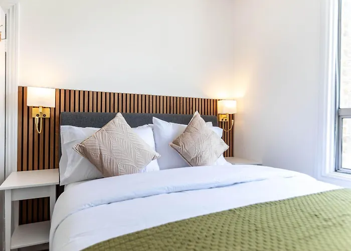 3 Bedroom House In Notting Hill