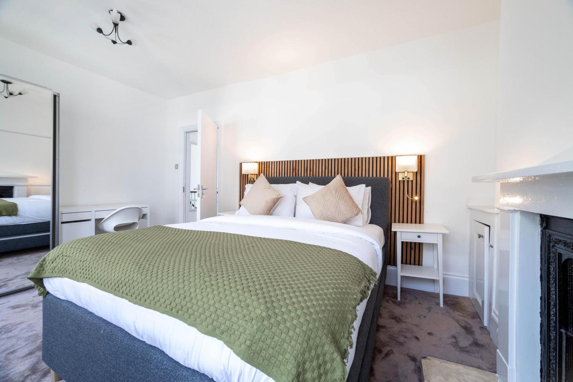 3 Bedroom House In Notting Hill Appartamento
